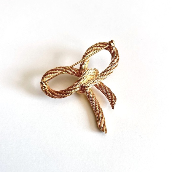 DIOR Vintage Roped Bow Brooch Gold - Picture 2 of 12